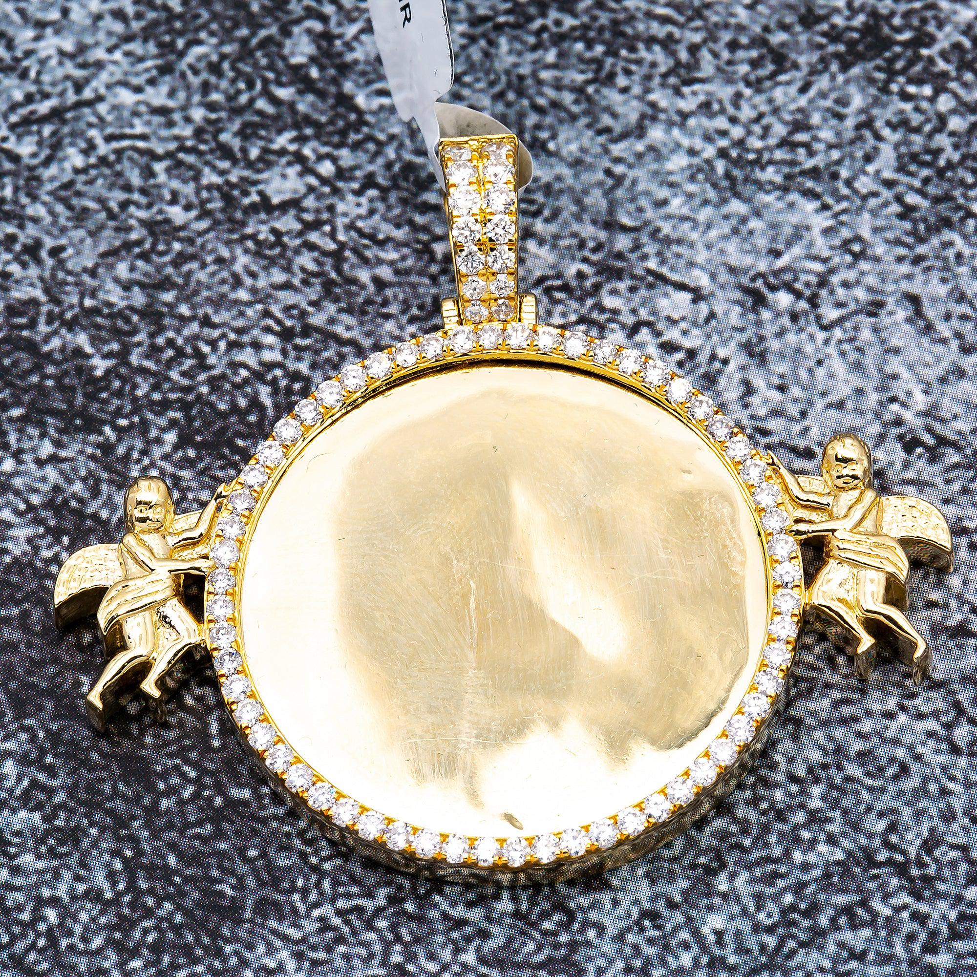 DIAMOND ROUND PICTURE PENDANT WITH 1.47CT DIAMONDS