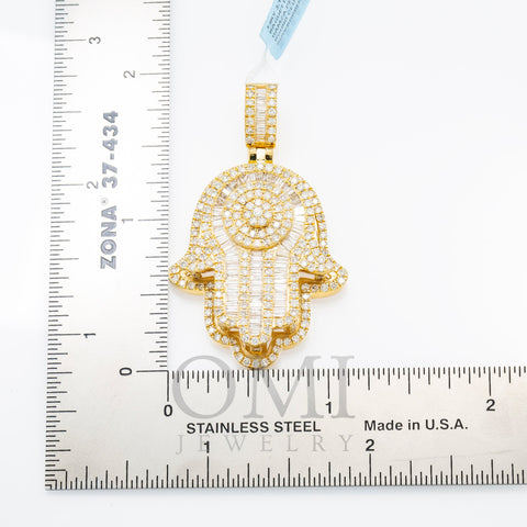 14K GOLD BAGUETTE DIAMOND 3D HAMSA PENDANT ROUND CLUSTER WITH 2 ROW BORDER 3.15 CT