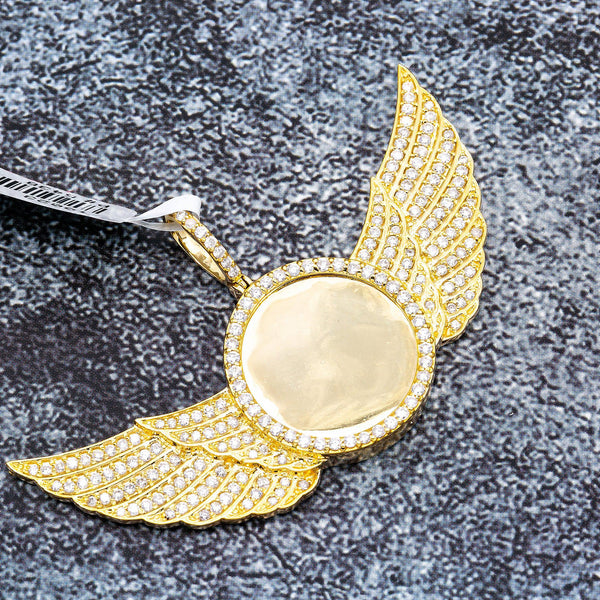 DIAMOND ROUND ANGEL WINGS PICTURE PENDANT WITH DIAMONDS