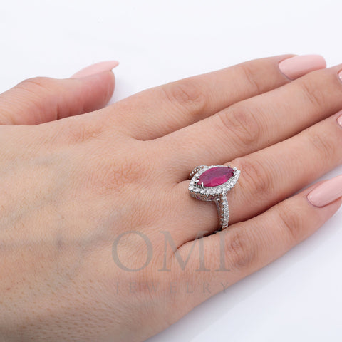 18K White Gold Oval Shaped Ruby Diamond And Gemstone Ring