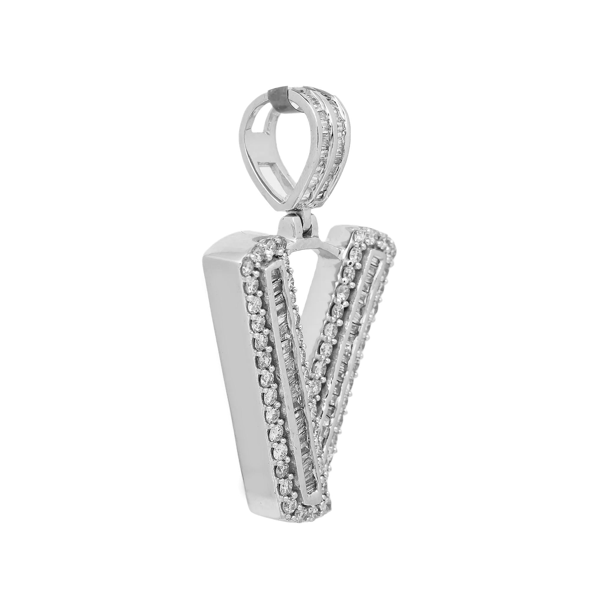 14K WHITE GOLD DIAMOND LETTER V PENDANT 0.99 CT