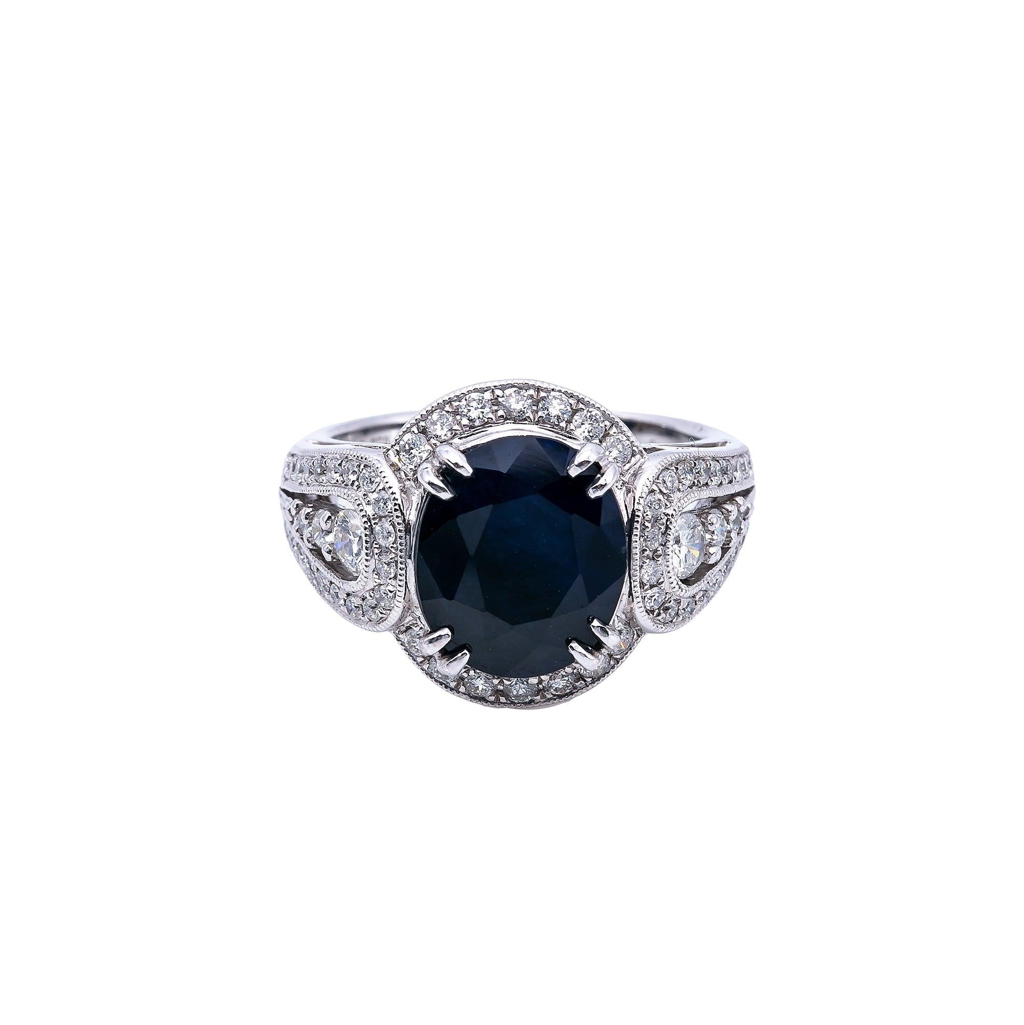 18K White Gold Round Shaped Sapphire Diamond And Gemstone Ring