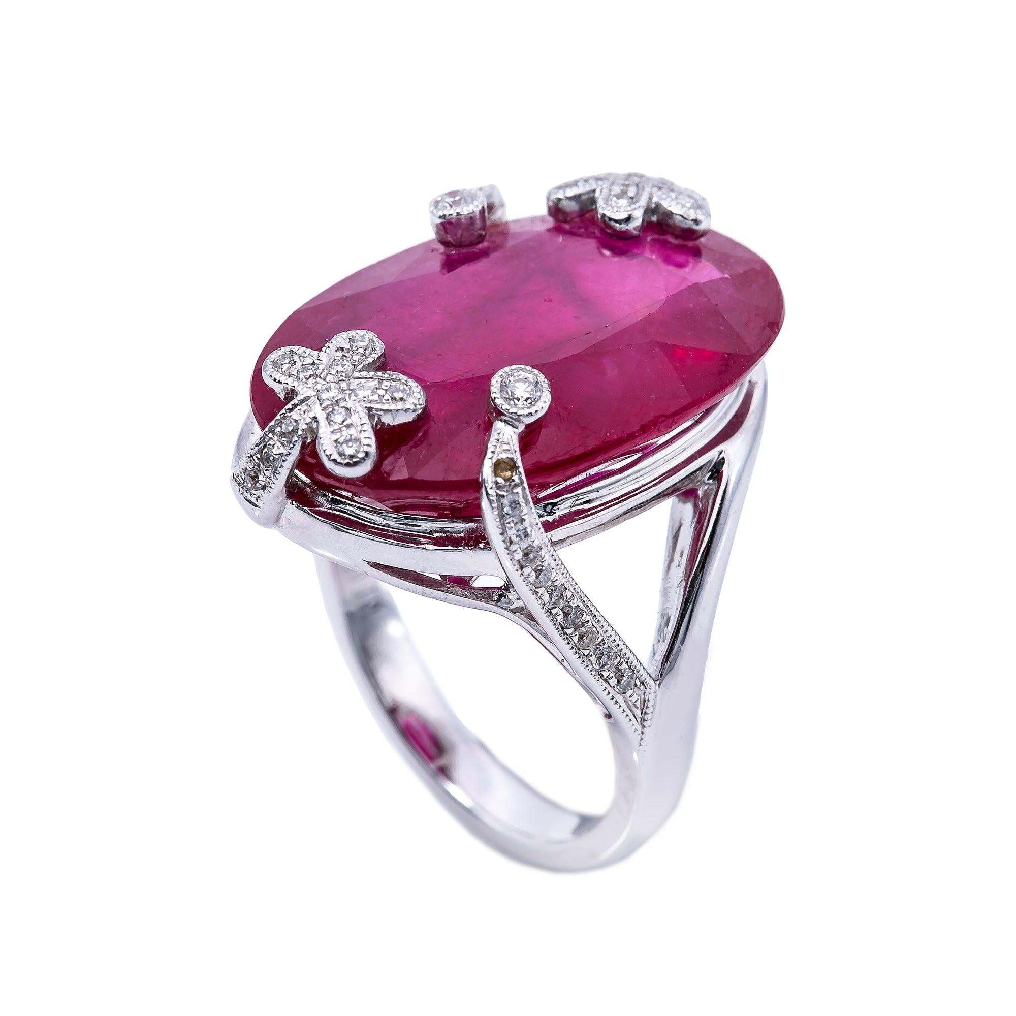 18K White Gold Round Shaped Ruby Diamond And Gemstone Ring