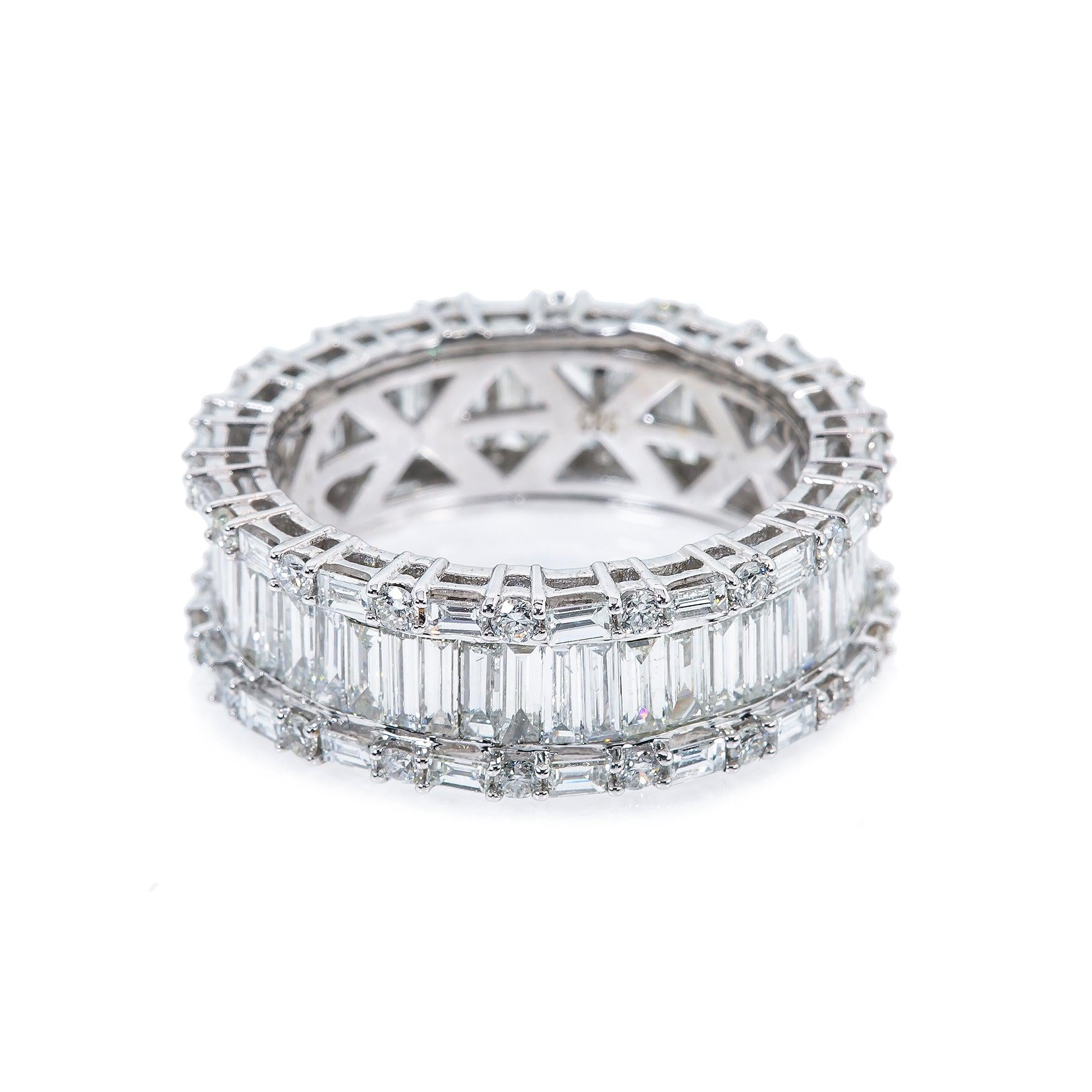 Ladies 14K White Gold Ring with 3.06 CT  Baguette Diamonds