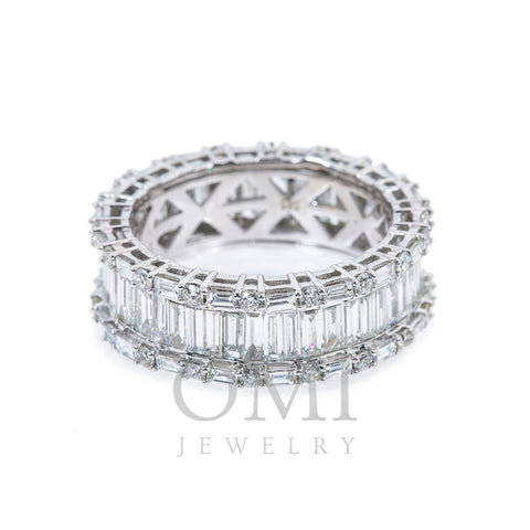 Ladies 14K White Gold Ring with 3.06 CT  Baguette Diamonds