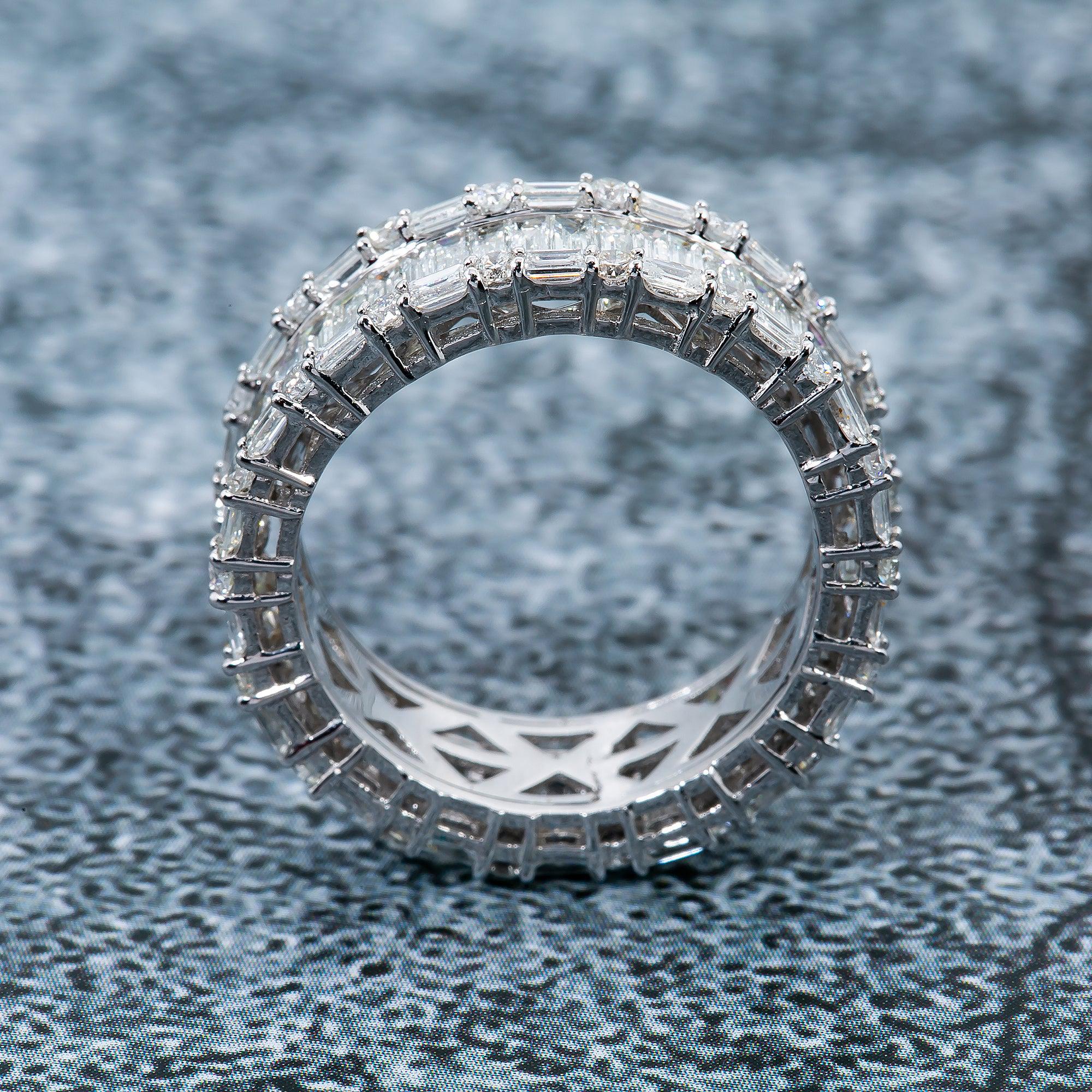 Ladies 14K White Gold Ring with 3.06 CT  Baguette Diamonds