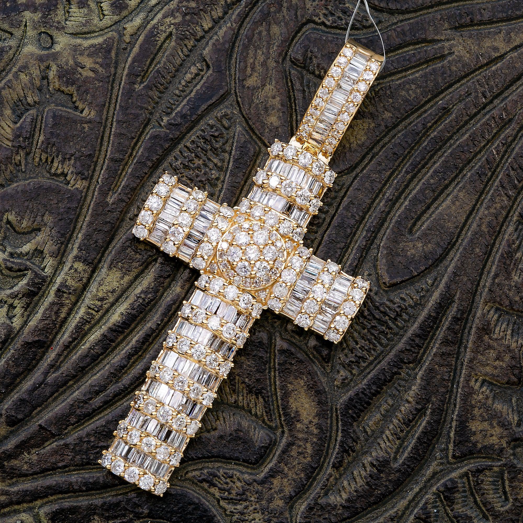 14K Yellow Gold Unisex Cross Pendant with 2.93 CT Baguette And Round Diamond