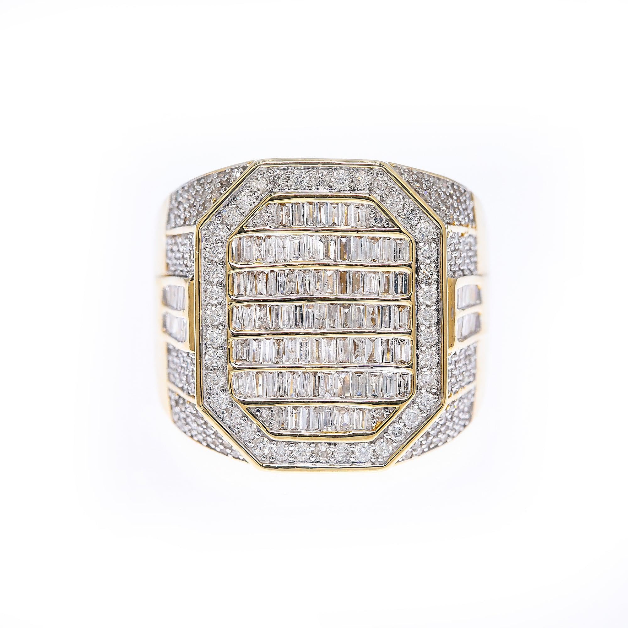 MAN'S 14K YELLOW GOLD RING WITH 1.66 CT BAGUETTE AND ROUND DIAMONDS