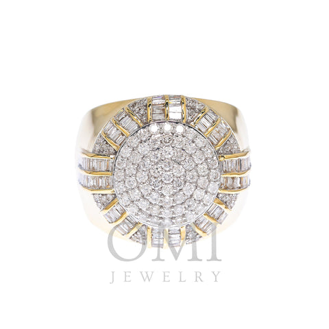 MEN'S 14K YELLOW GOLD RING WITH 1.22 CT BAGUETTE AND ROUND DIAMONDS