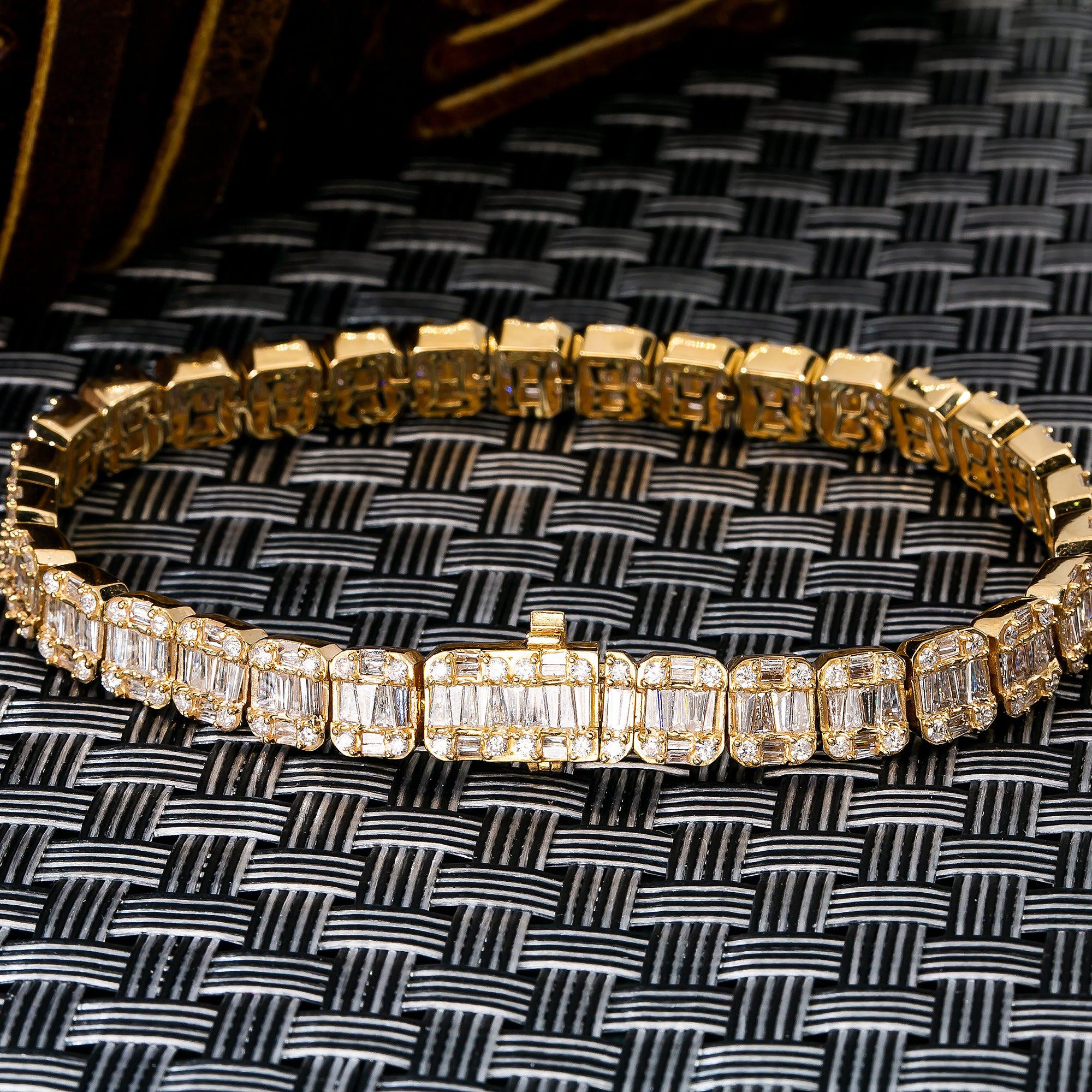 14K YELLOW GOLD BRACELET WITH 9.32 CT BAGUETTE DIAMONDS