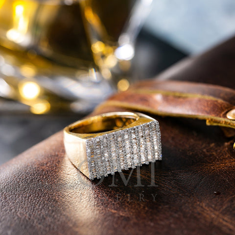 14K YELLOW GOLD MEN'S RING WITH 1.36 CT BAGUETTE AND ROUND DIAMONDS