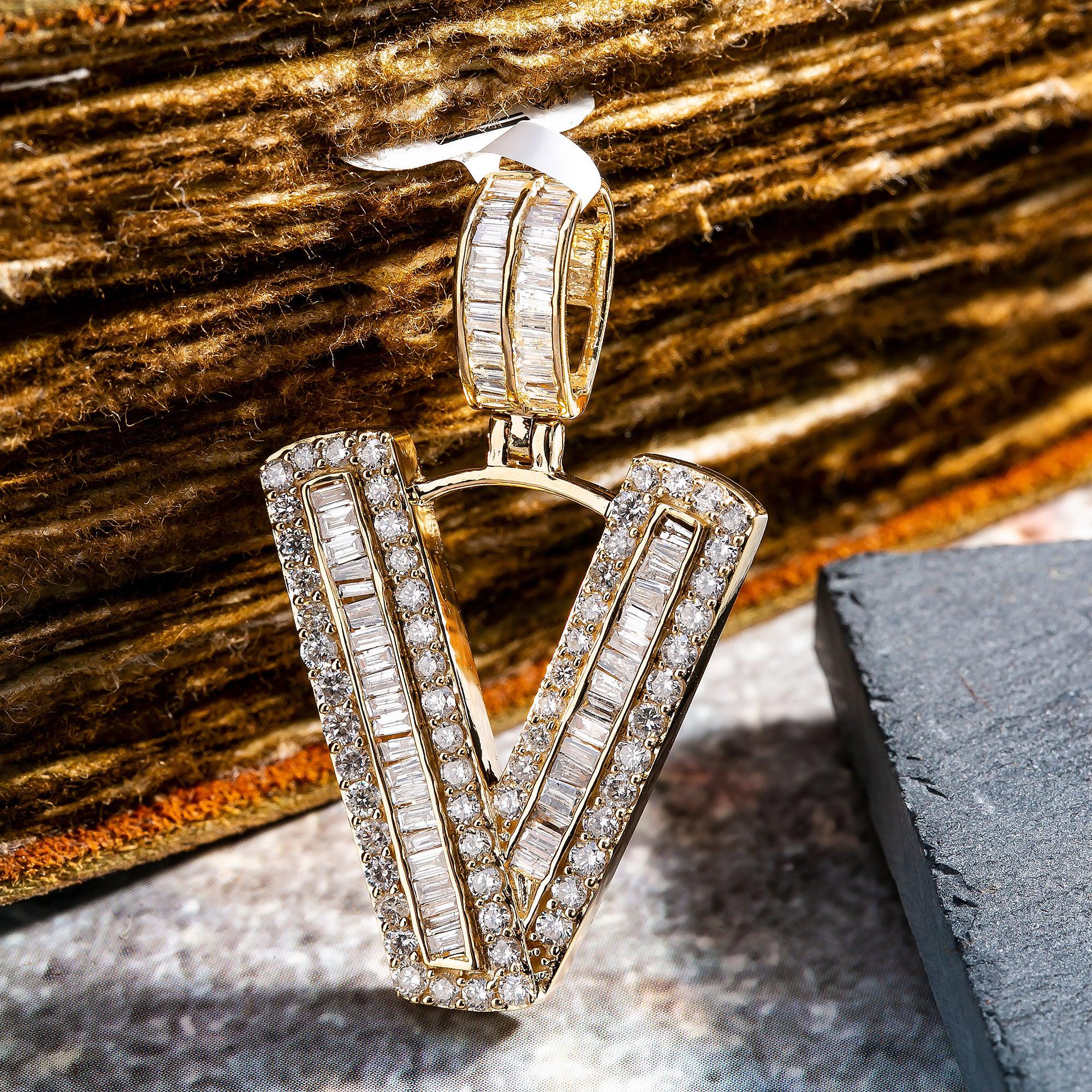 14K YELLOW GOLD UNISEX LETTER V WITH 2.25 CT DIAMONDS