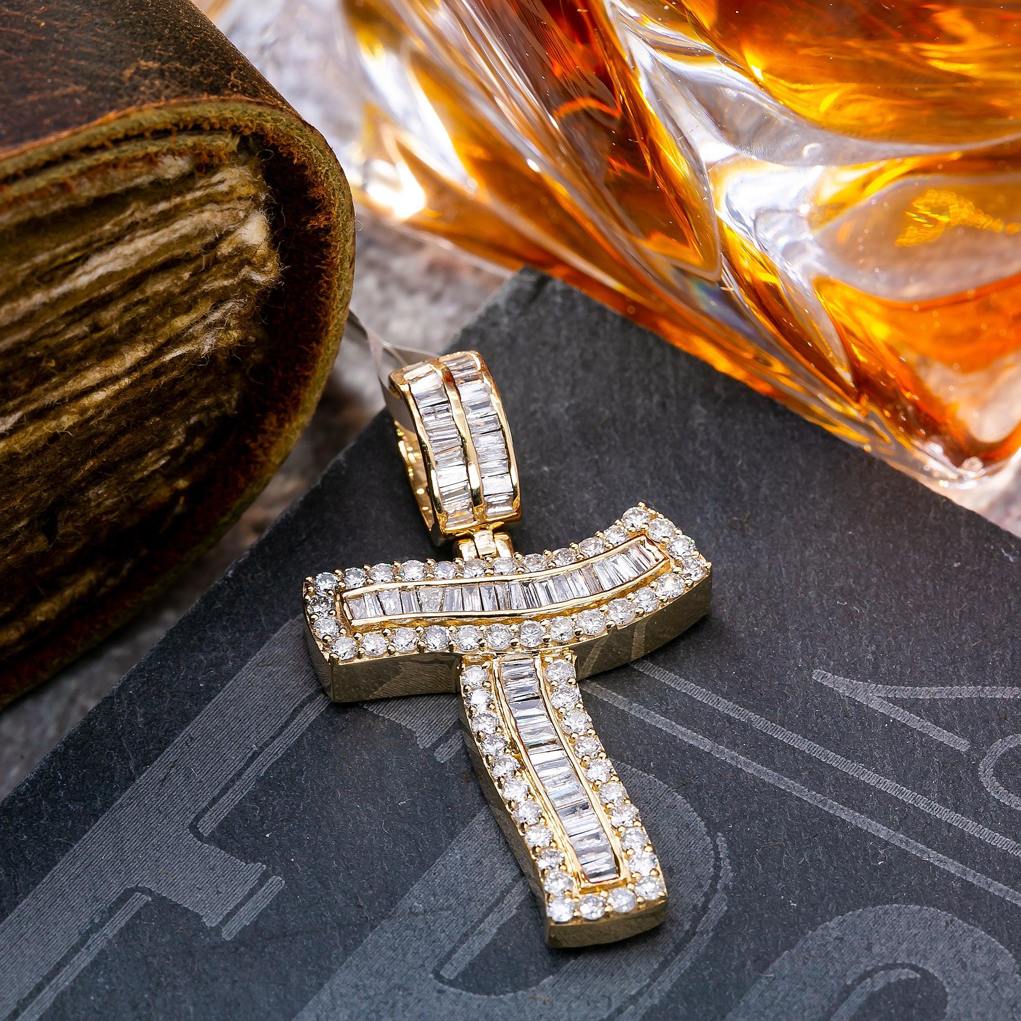 14K YELLOW GOLD UNISEX LETTER T WITH 1.77 CT DIAMONDS