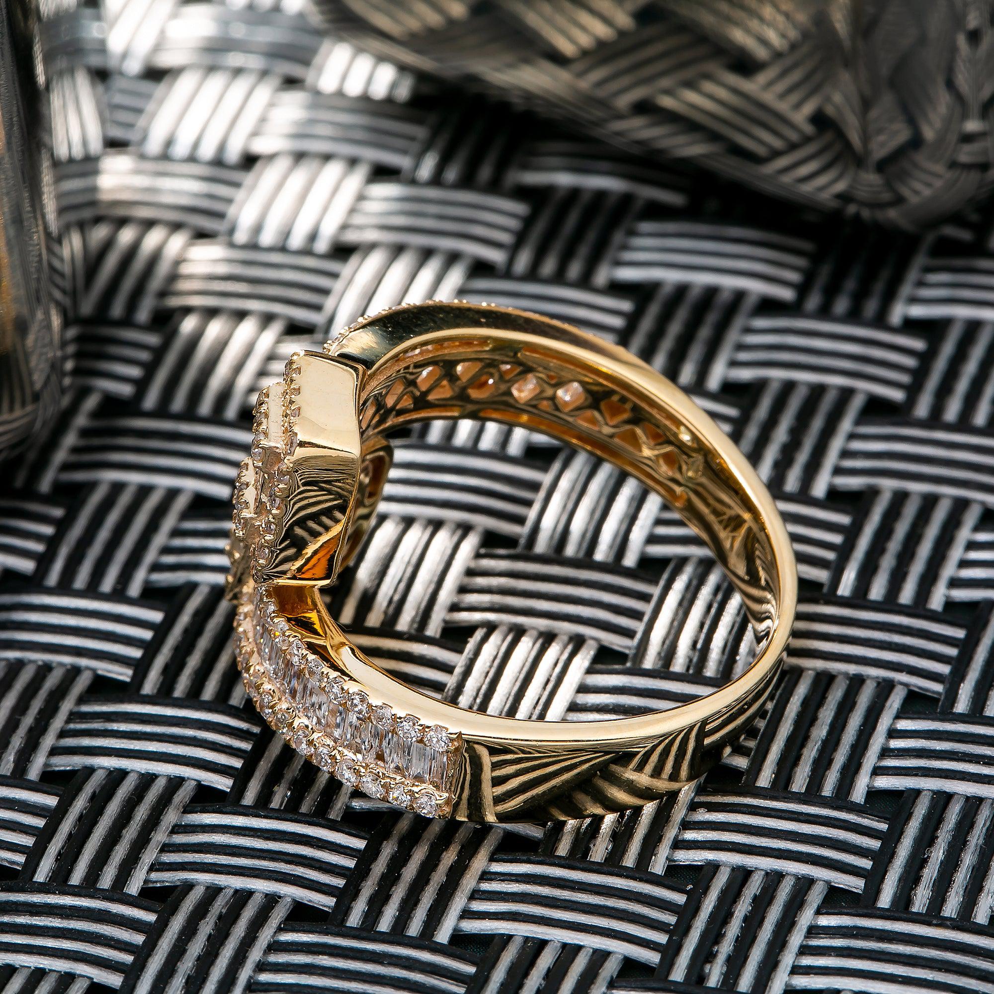 14K YELLOW GOLD LADIE'S RING WITH 1.53 BAGUETTE CT DIAMONDS