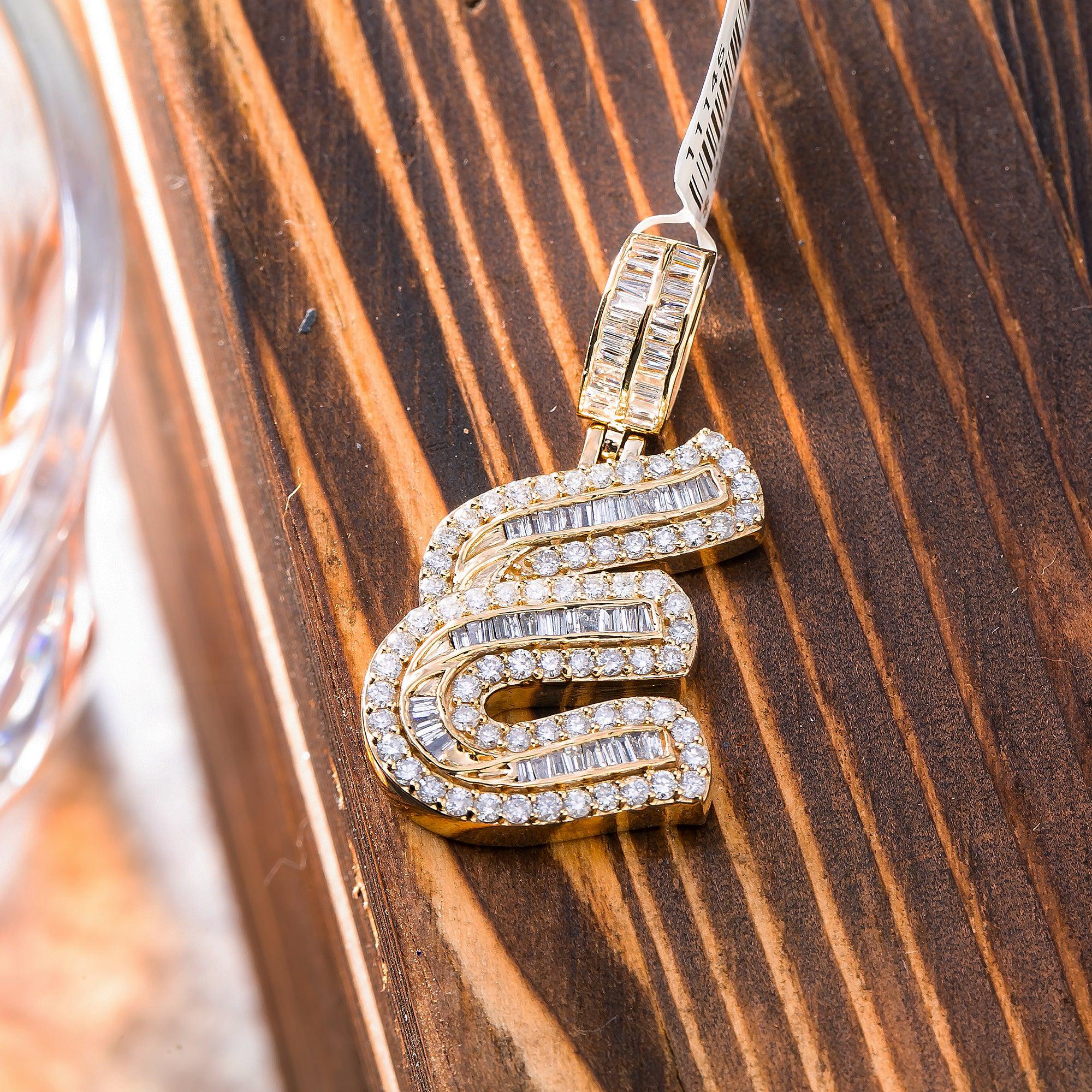 14K YELLOW GOLD UNISEX LETTER E WITH 2.01 CT DIAMONDS