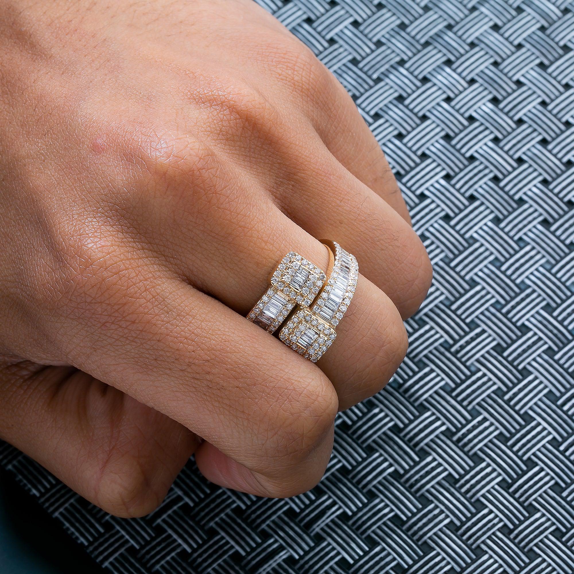 14K YELLOW GOLD LADIE'S RING WITH 1.53 BAGUETTE CT DIAMONDS