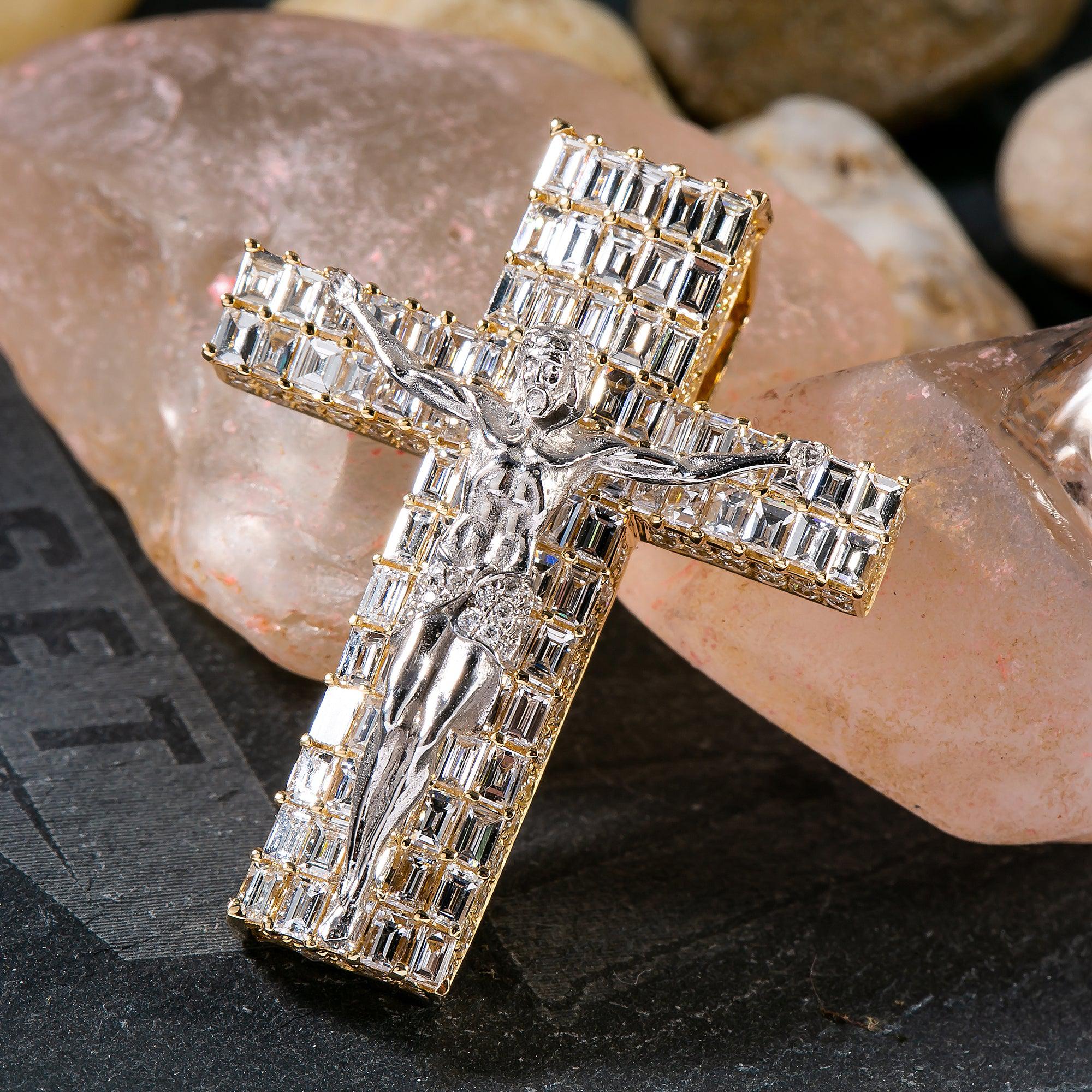 14K Yellow Gold Unisex Cross Pendant With 1.40 CT Diamonds