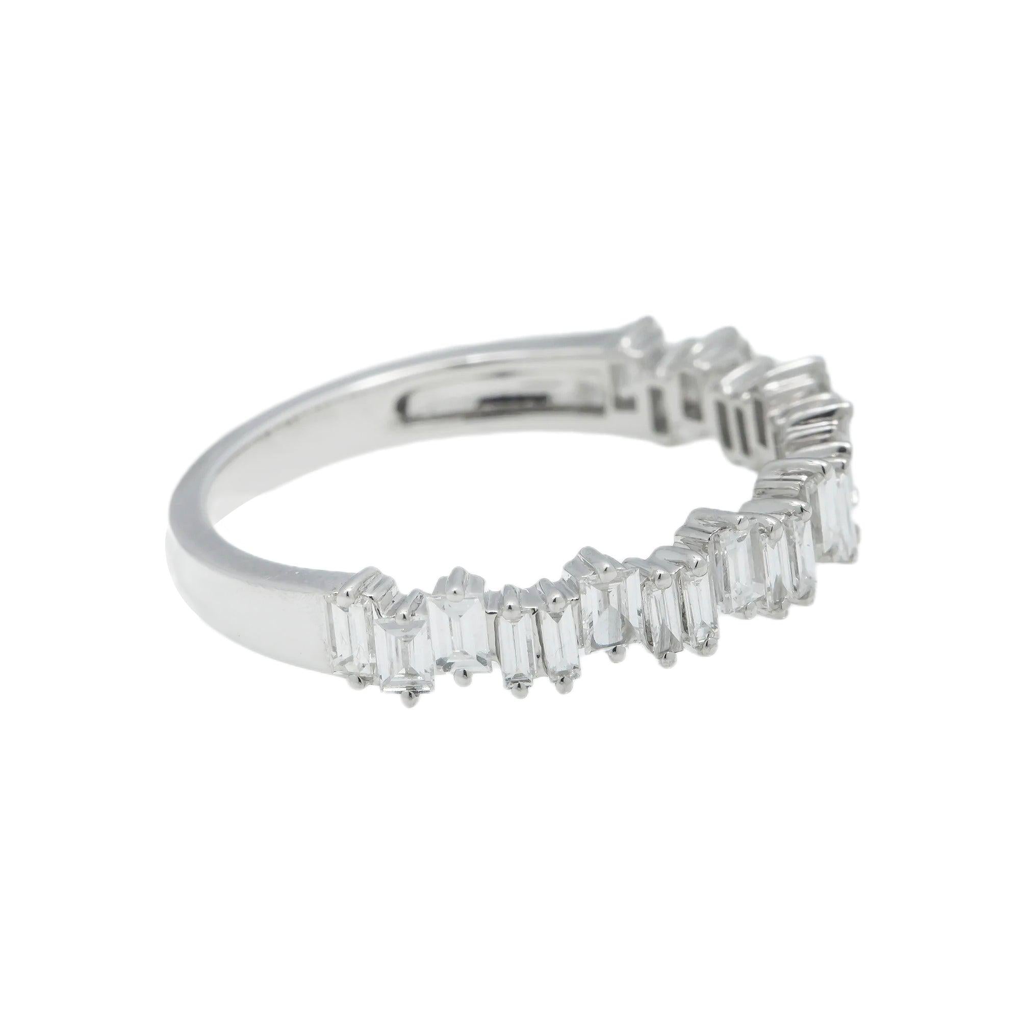 18K GOLD BAGUETTE DIAMOND LADIES RING 0.58 CT