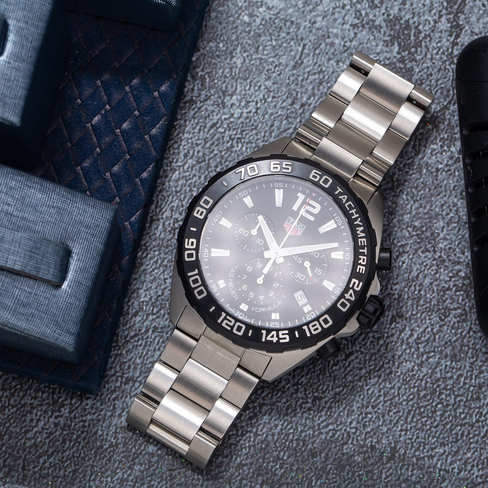 TAG Heuer アナログ時計 ブラック Formula 1 Chronograph