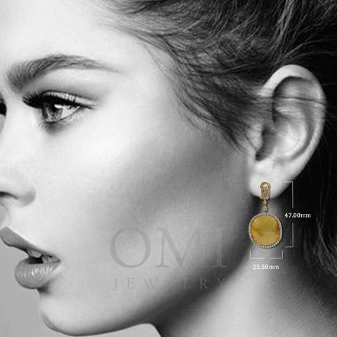 18K Yellow Gold Ladies Earrings With Round Shaped  Diamonds
