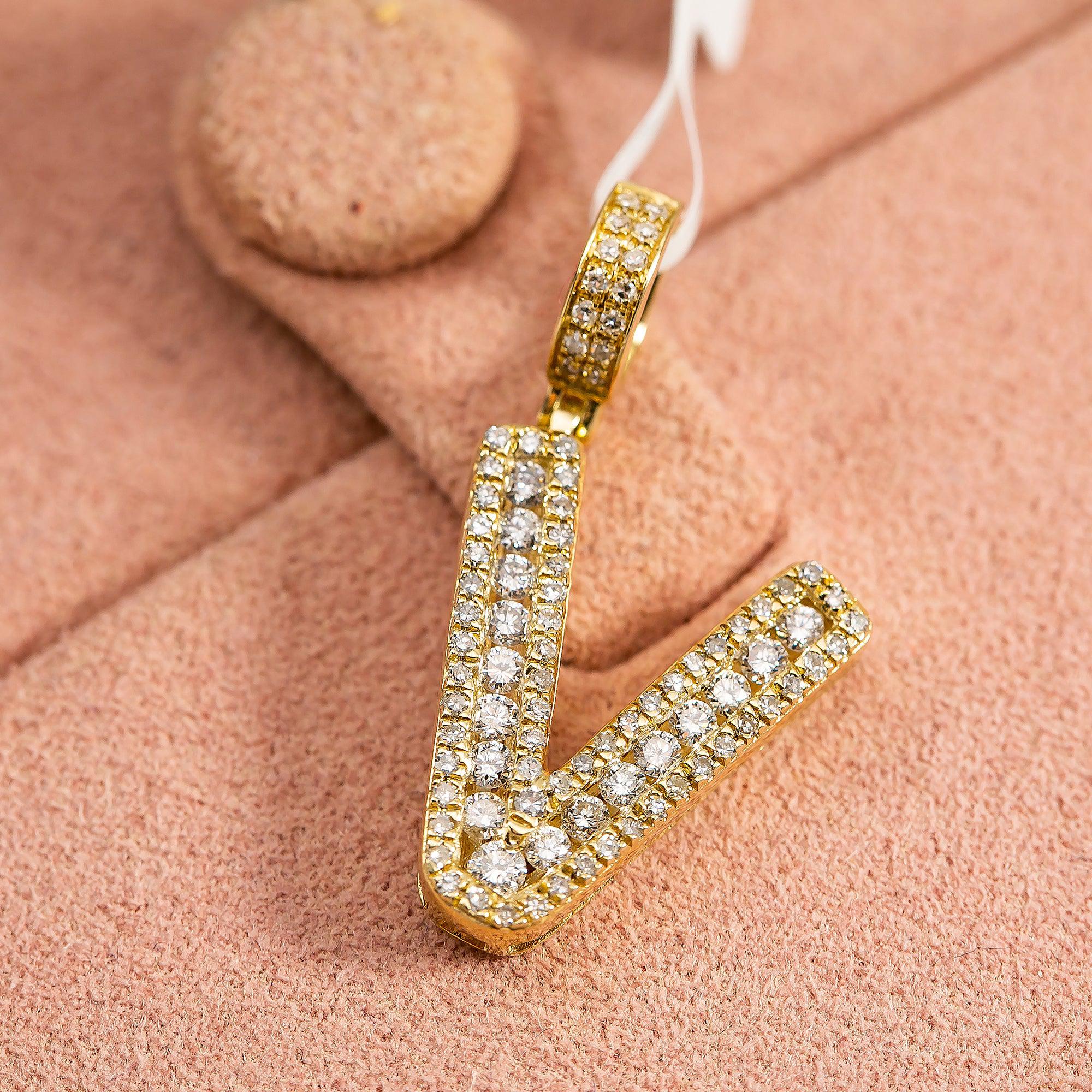 10K YELLOW GOLD UNISEX LETTER V PENDANT WITH 0.65 CT DIAMONDS