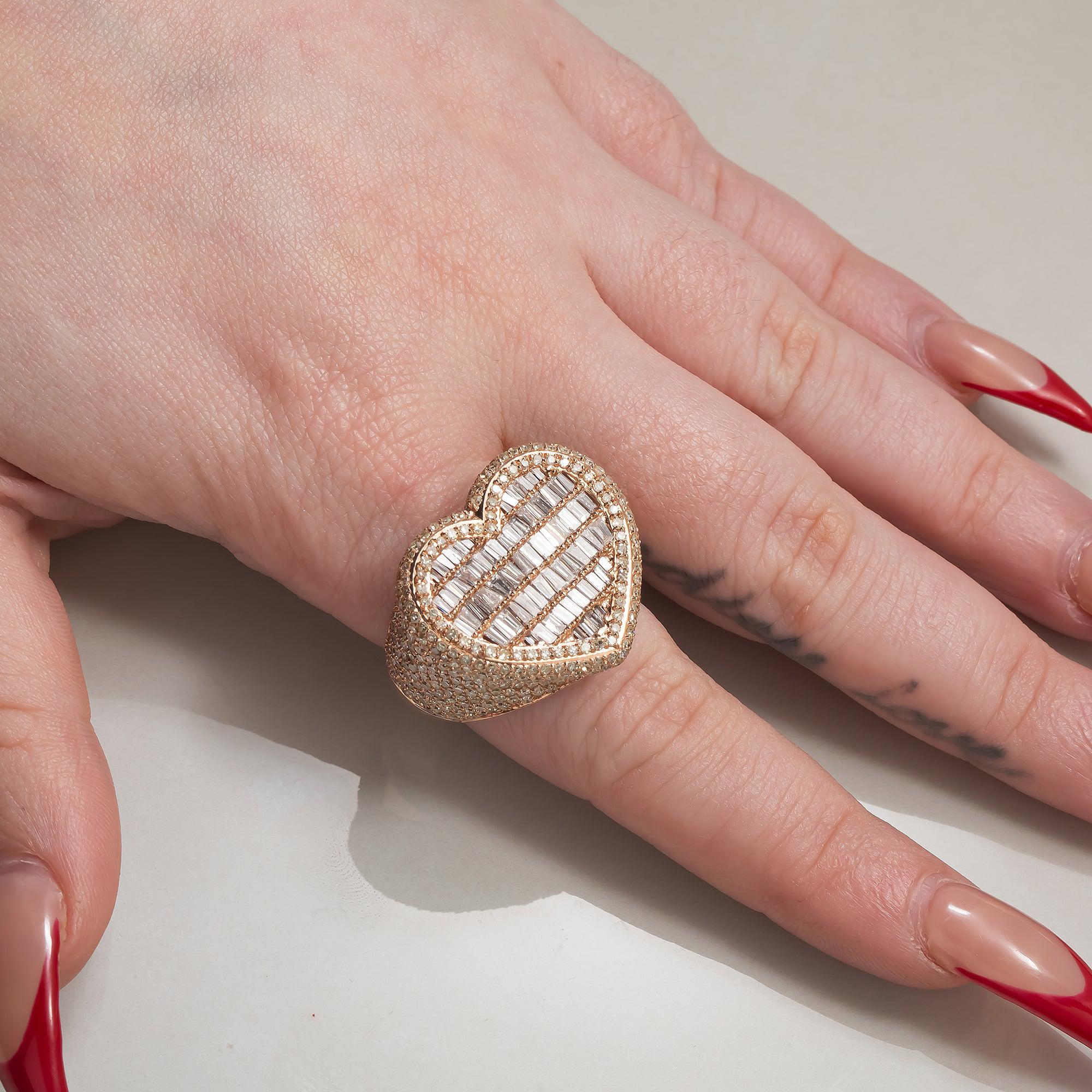 14K GOLD BAGUETTE DIAMOND HEART RING