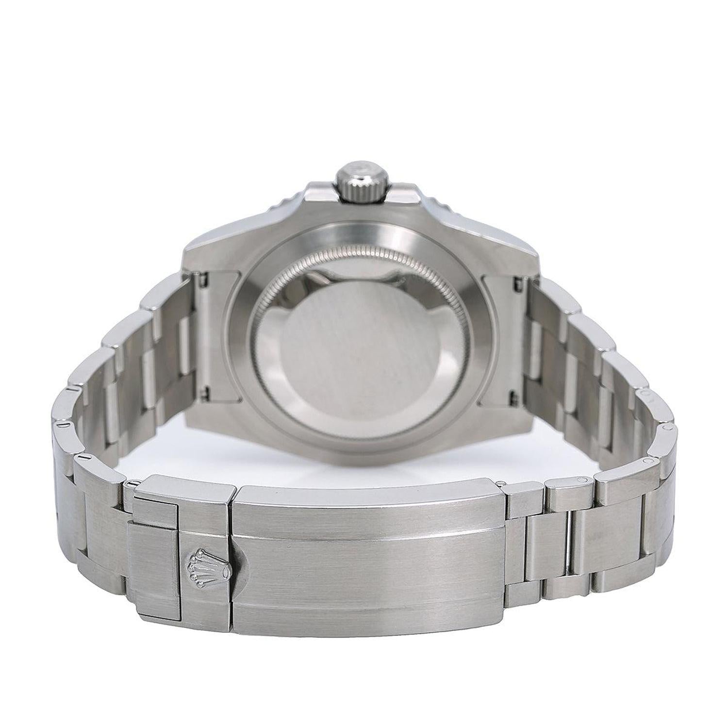 Rolex Submariner Date 40MM 116610LV Hulk Green Dial Green Ceramic Bezel Stainless Steel Oyster Bracelet