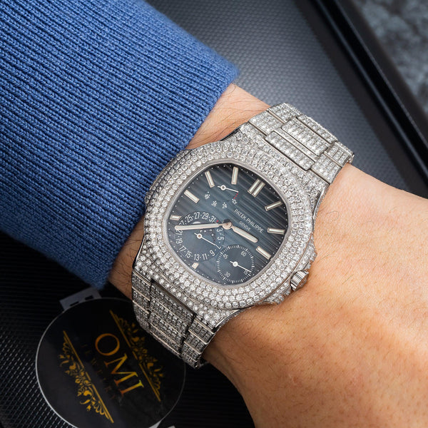 Patek Philippe Nautilus 5712/1A 40MM Blue Dial With Diamond Bezel - OMI ...