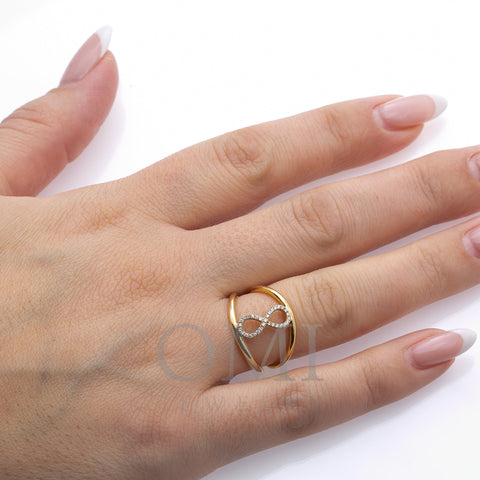 Ladies 18k Yellow Gold Diamond 0.11 CT Right Hand Ring