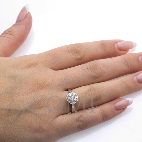 Ladies 18k White Gold Diamond 0.88 CT Right Hand Ring