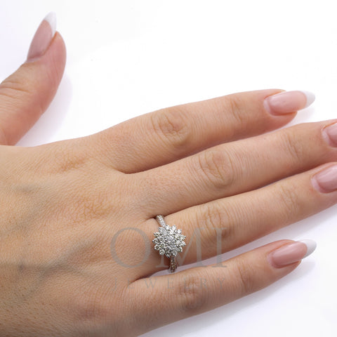 Ladies 18k White Gold Diamond 1.13 CT Right Hand Ring