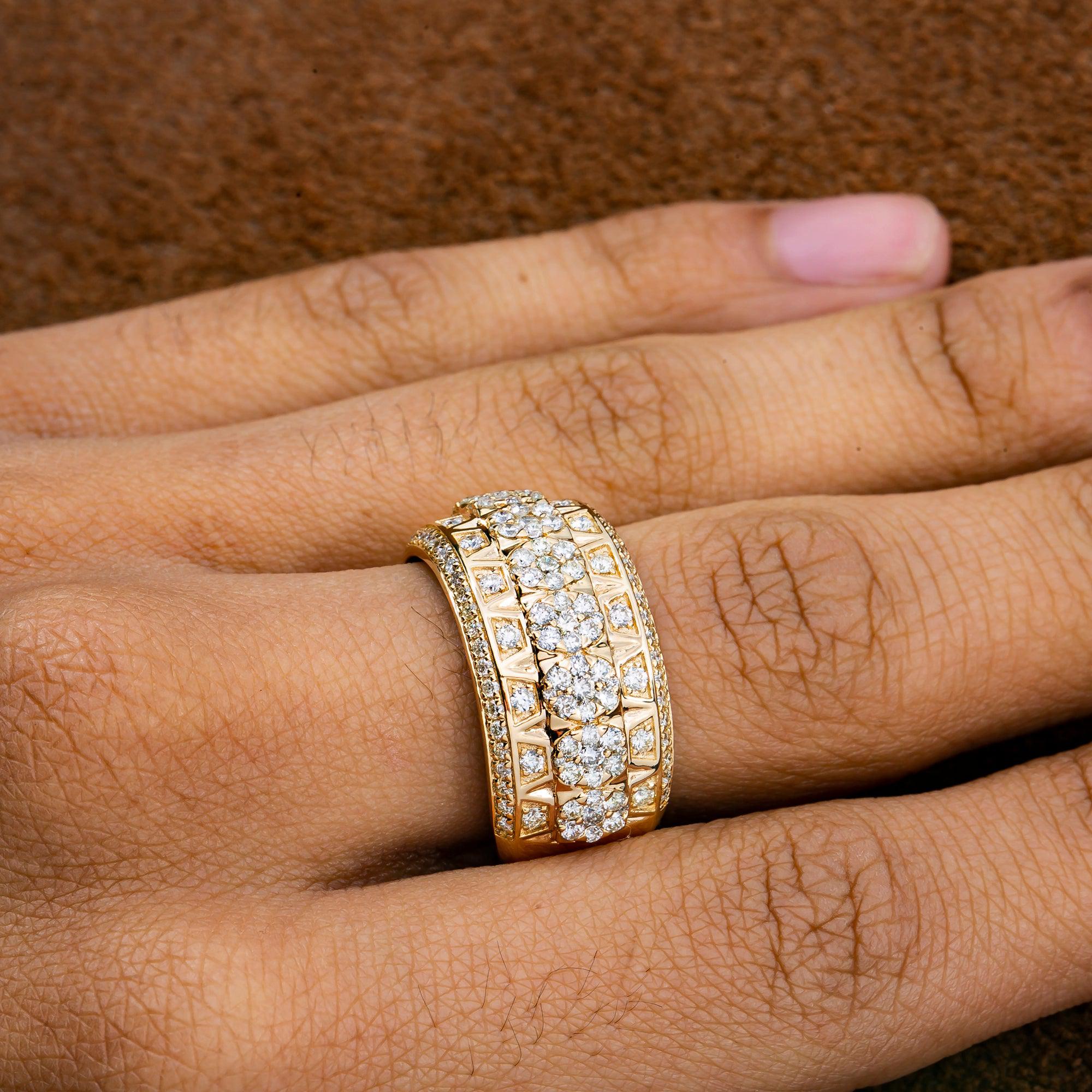 14K YELLOW GOLD MEN'S RING WITH 1.85 CT  DIAMONDS