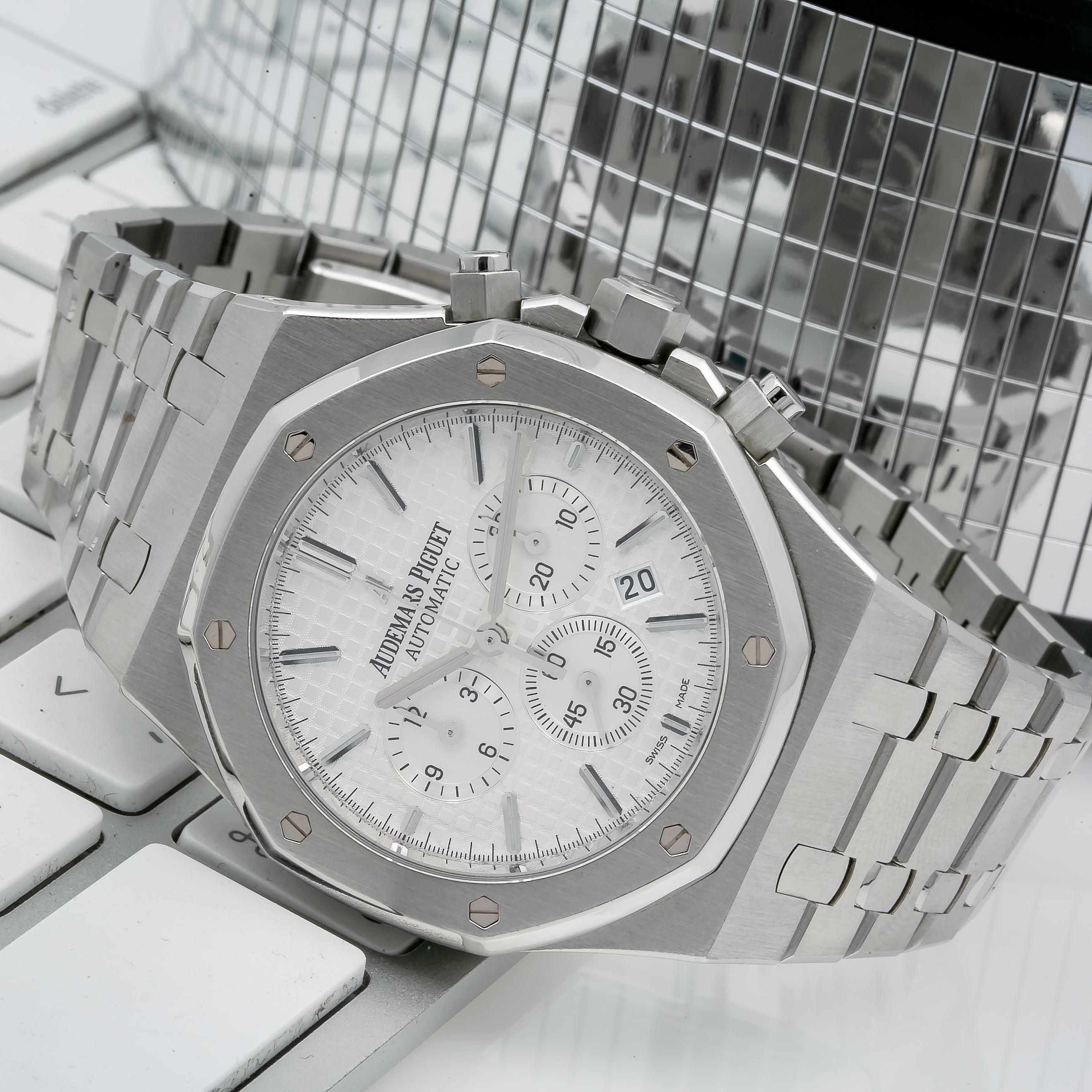 Audemars Piguet Royal Oak Chronograph 41MM 26240ST.OO.1320ST.07 White Dial Stainless Steel Bezel Stainless Steel Bracelet