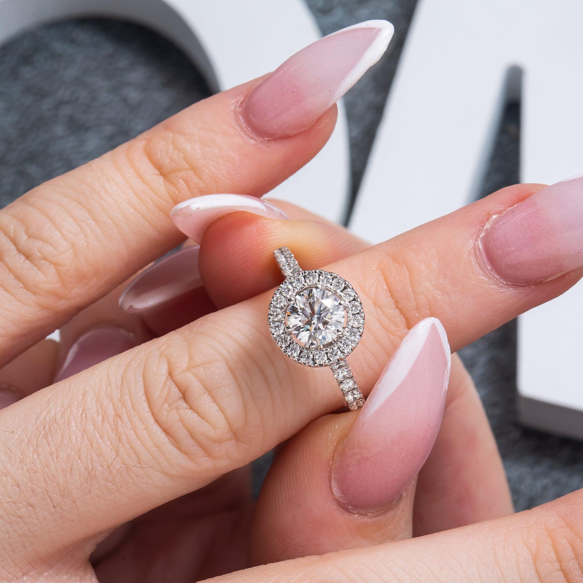 14K GOLD ROUND CLUSTER DIAMOND ENGAGEMENT RING 1.81 CTW
