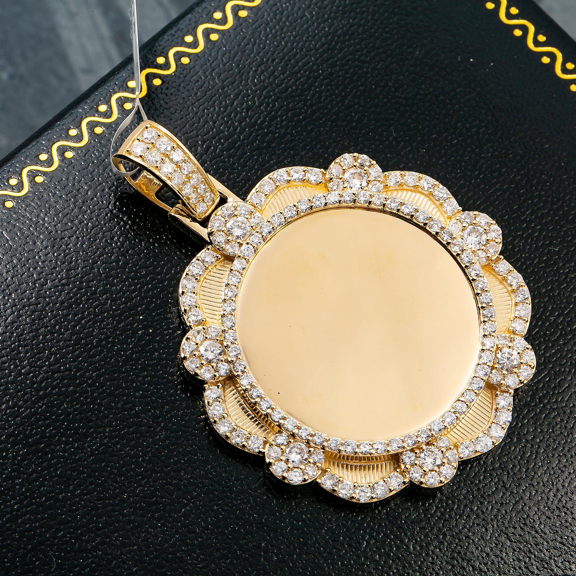 14K YELLOW GOLD LADIES ROUND PENDANT WITH 2.84 CT DIAMONDS