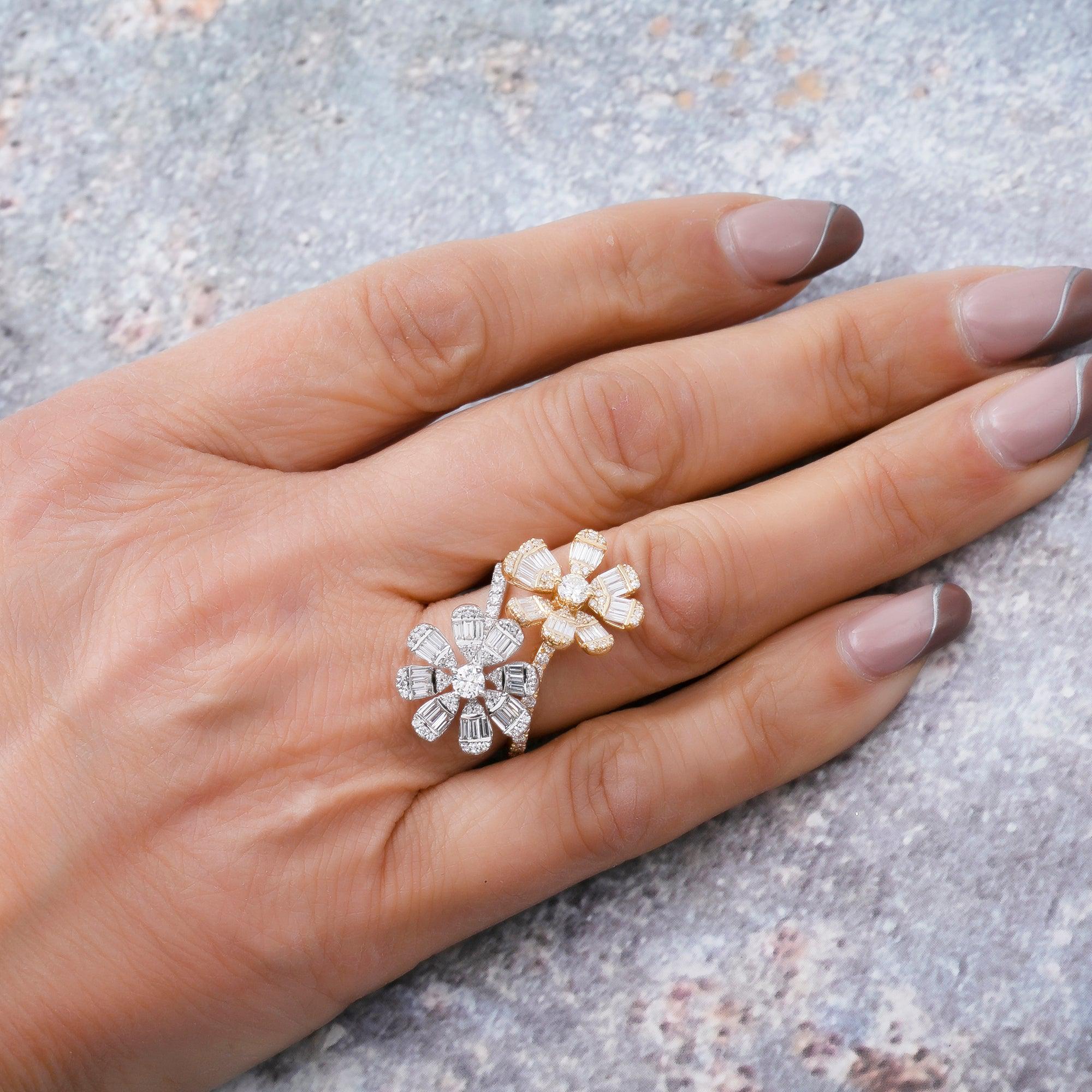 18K YELLOW/WHITE GOLD LADIES RING WITH 1.56 CT DIAMONDS