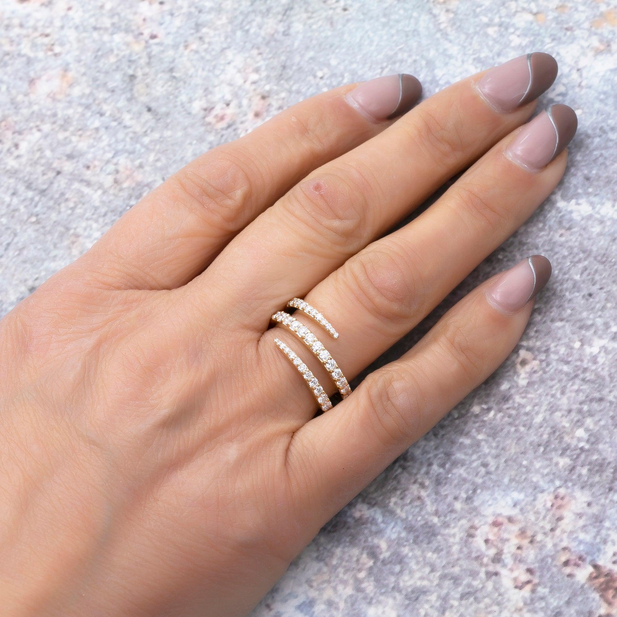 18K YELLOW GOLD LADIES RING WITH 1.84 CT DIAMONDS