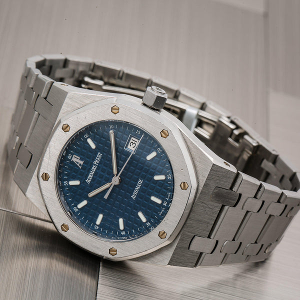 Audemars Piguet Royal Oak Lady 67650ST 33MM Blue Dial With