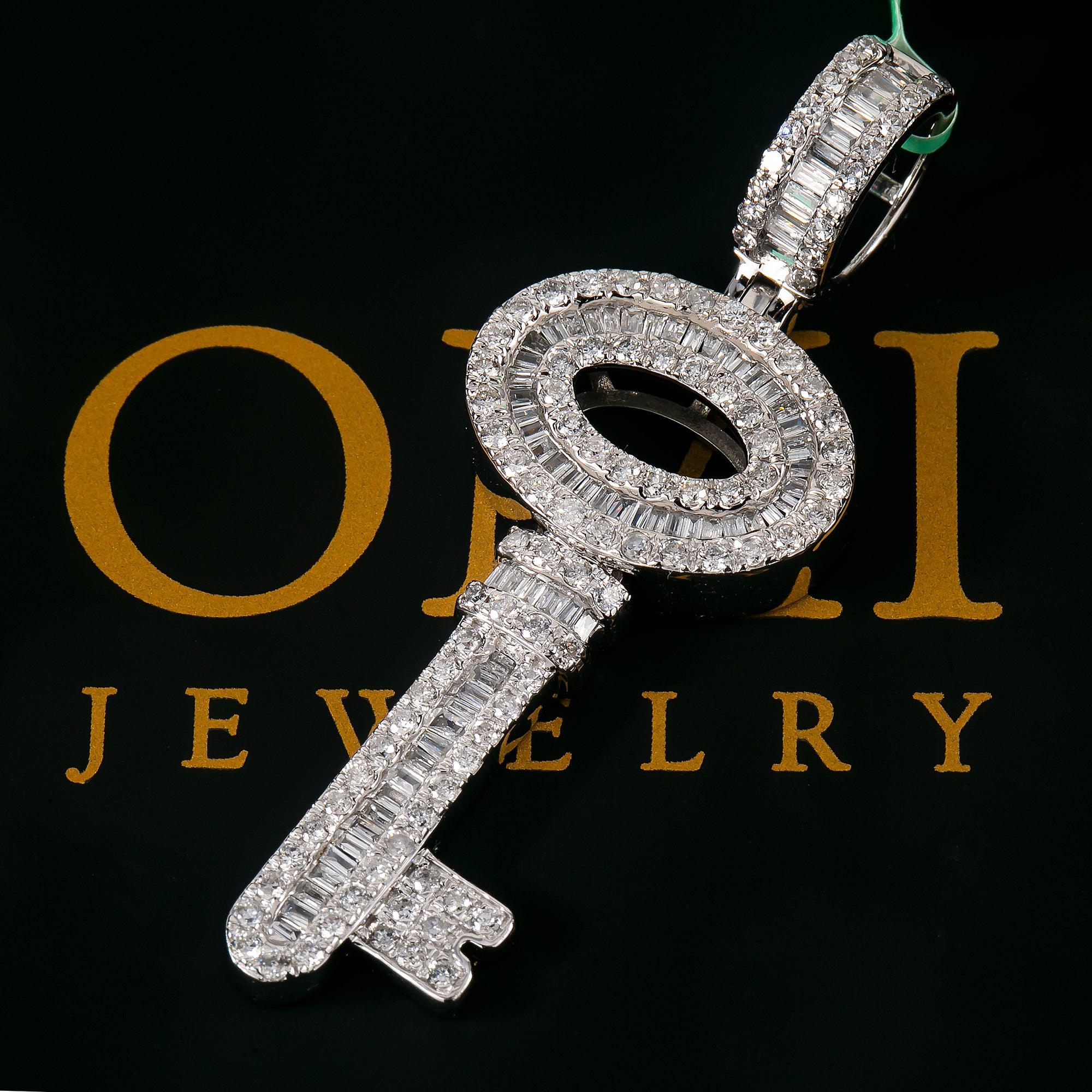 14K WHITE GOLD OVAL KEY PENDANT WITH 2.61 CT DIAMONDS
