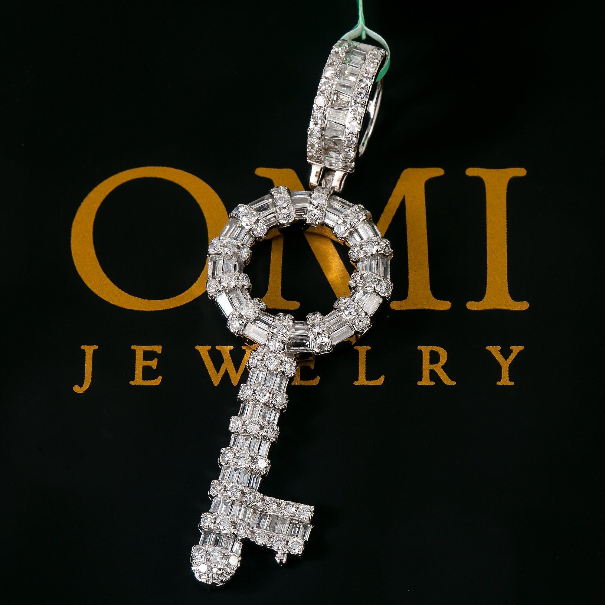 14K WHITE GOLD OVAL KEY PENDANT WITH 2.65 CT DIAMONDS