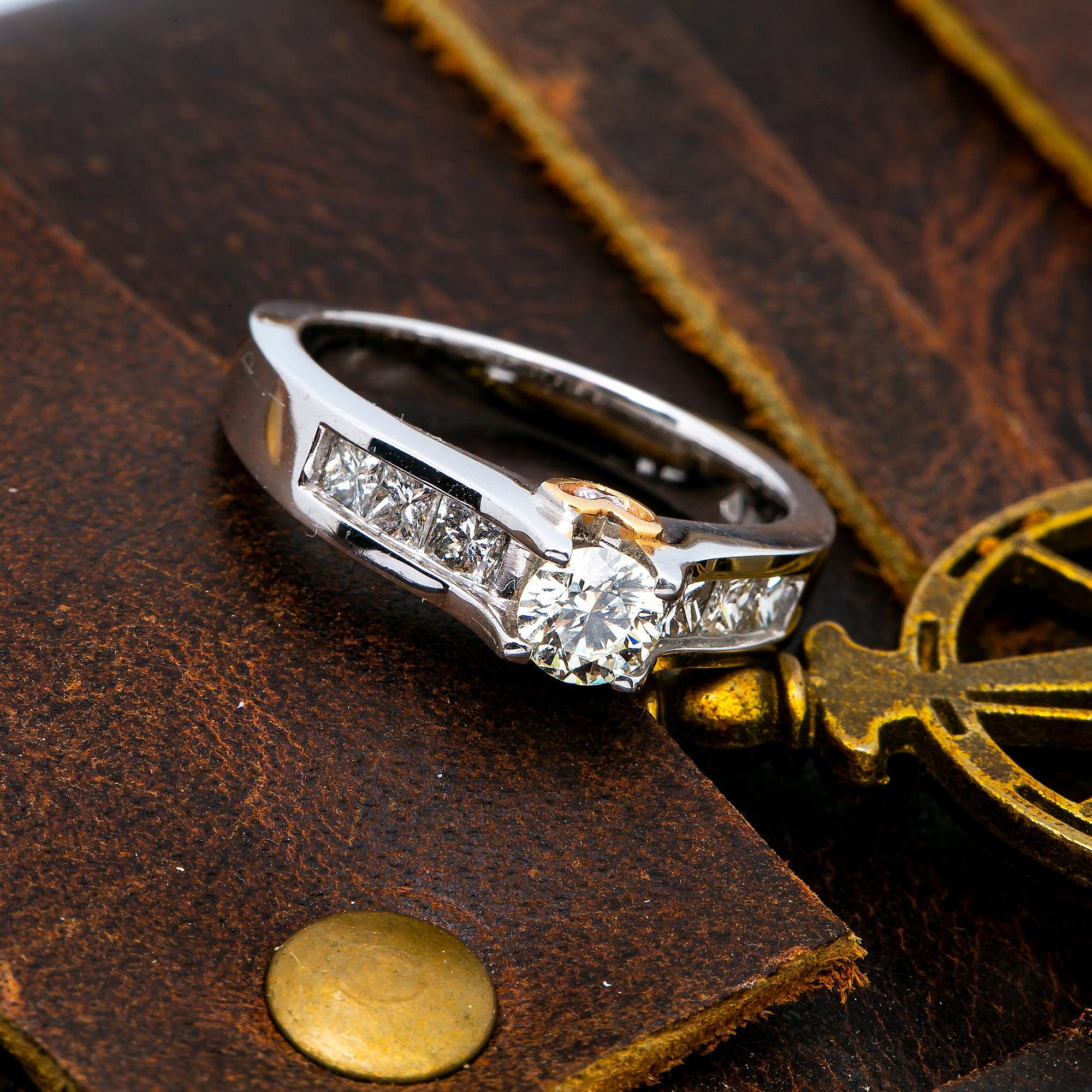 14K WHITE GOLD LADIES ENGAGEMENT RING WITH 1.03 CT DIAMONDS