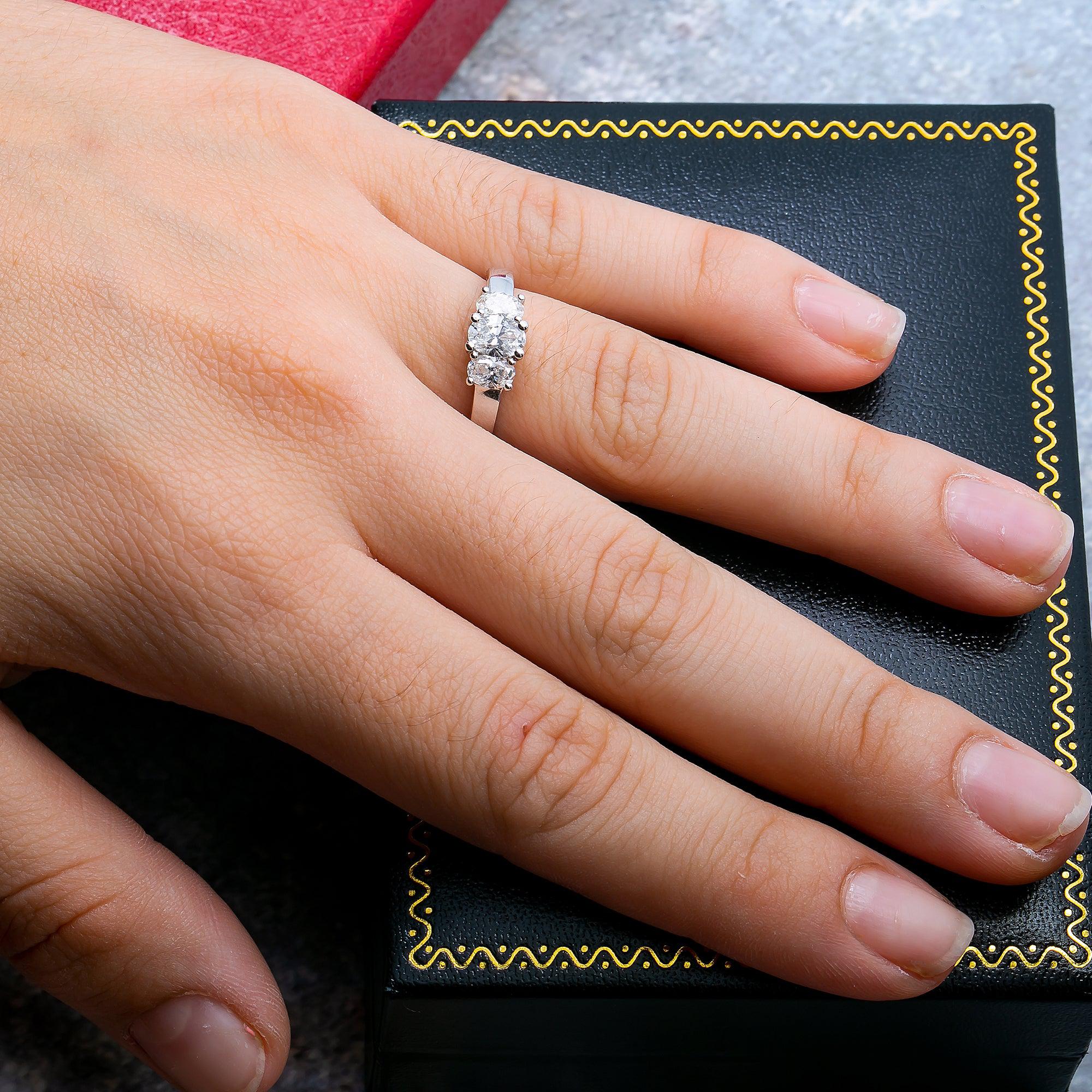 14K WHITE GOLD 3 STONE OVAL ENGAGEMENT RING 0.98 CT