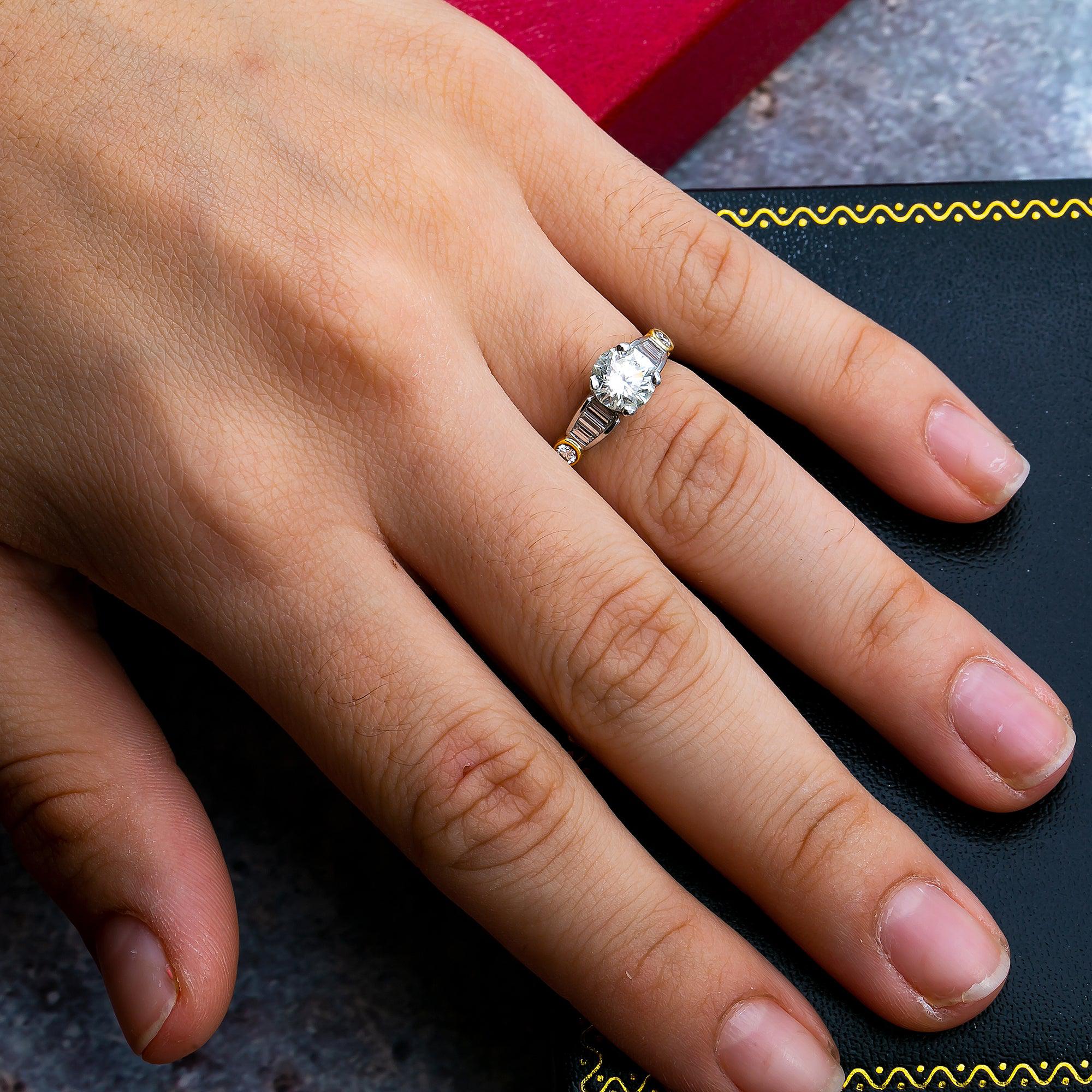 18K PLATINUM LADIES ENGAGEMENT RING WITH 1.18 CT DIAMONDS