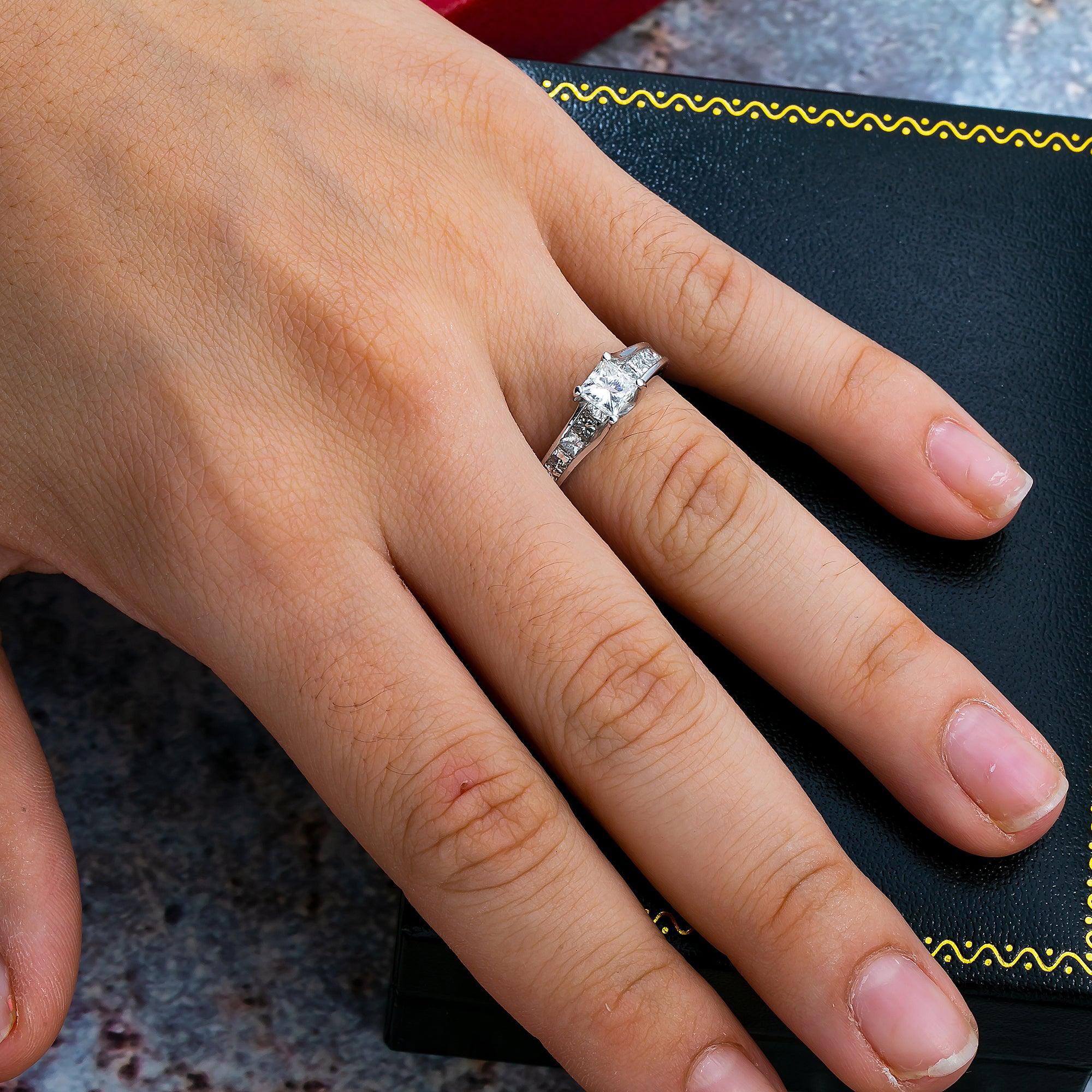 14K WHITE GOLD PRINCESS CUT ENGAGEMENT RING 1.49 CT