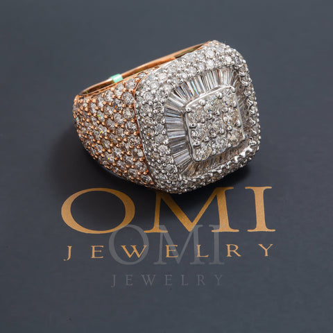 10K GOLD BAGUETTE AND ROUND CLUSTER DIAMOND RING 7.00 CT