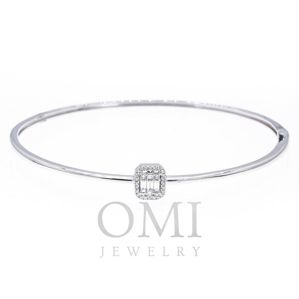LADIES 18K WHITE GOLD BANGLE WITH ROUND AND BAGUETTE DIAMONDS