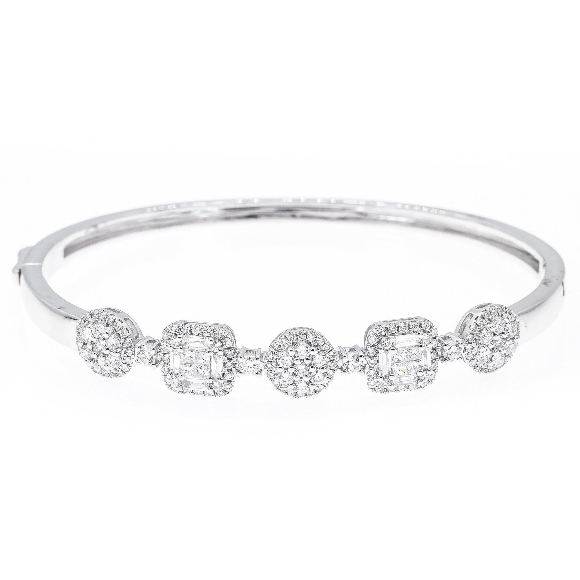LADIES 18K WHITE GOLD BANGLE WITH ROUND AND BAGUETTE DIAMONDS
