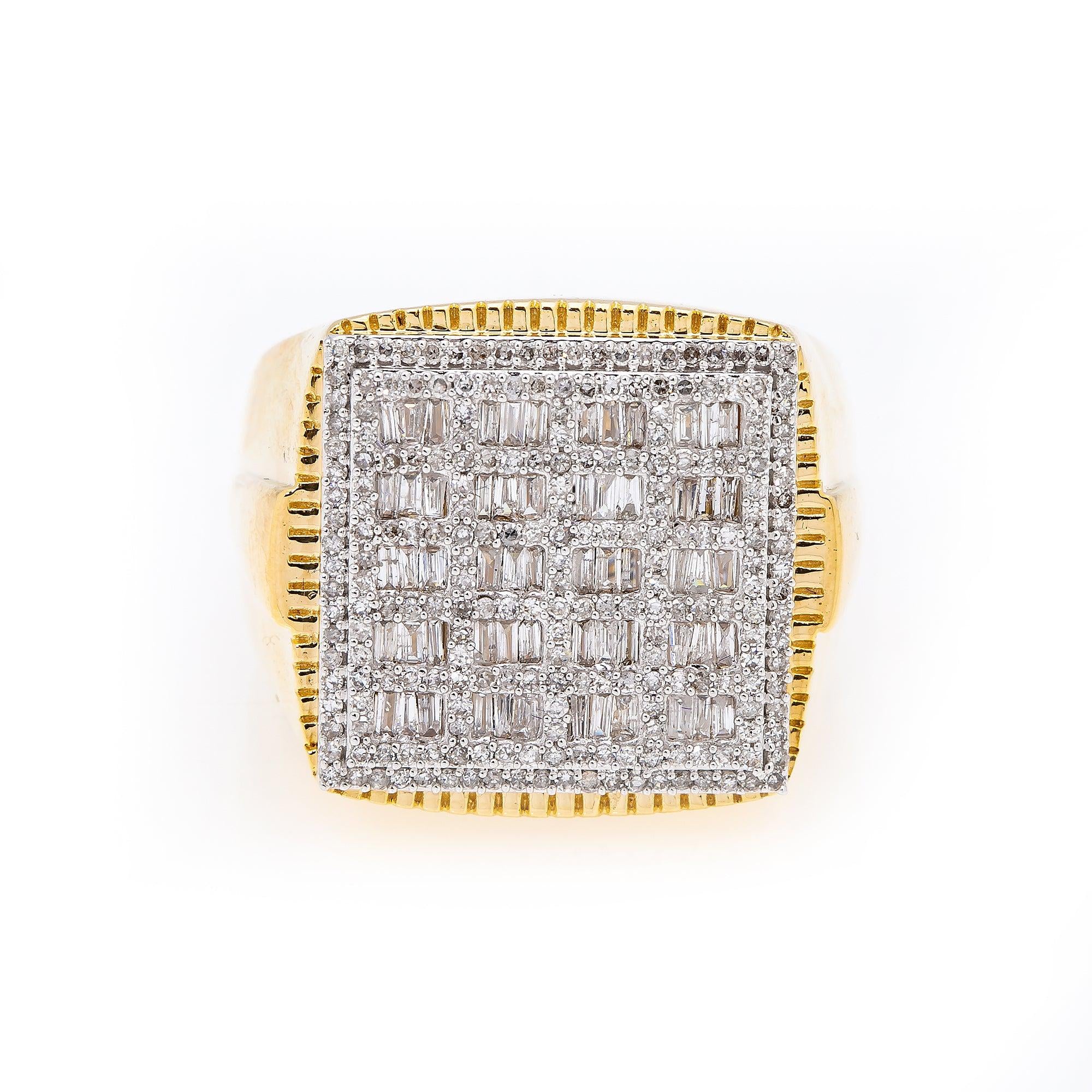 14K YELLOW GOLD MEN'S RING WITH 1.11CT ROUND AND BAGUETTE DIAMONDS