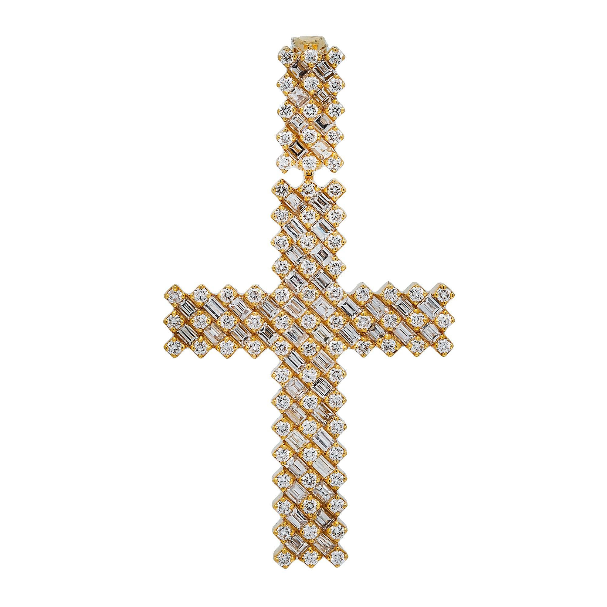 14K YELLOW GOLD BAGUETTE DIAMOND CROSS PENDANT