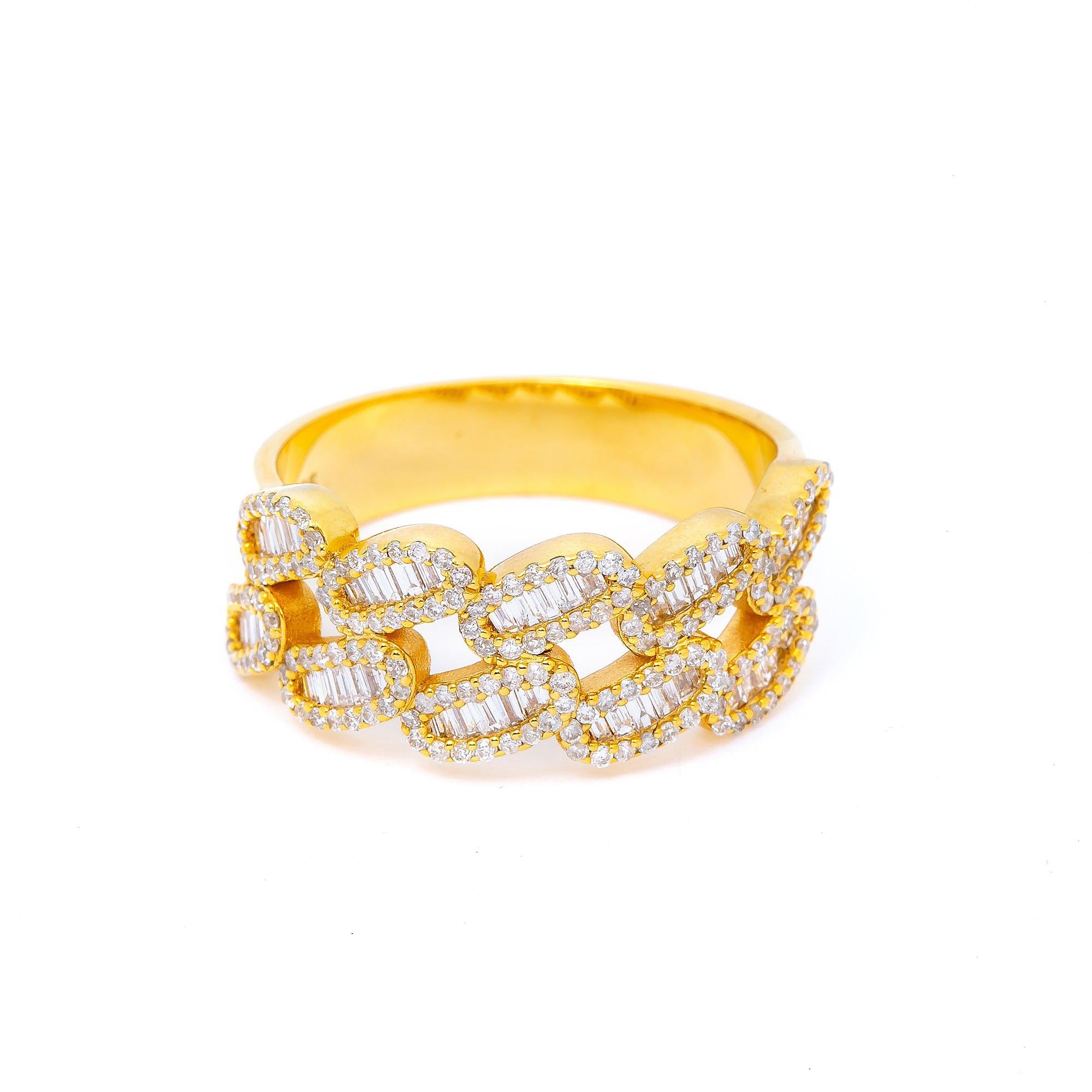 14K YELLOW GOLD RING WITH 0.95 CT BAGUETTE DIAMONDS